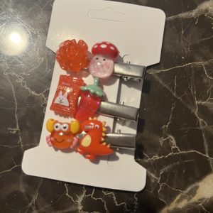 Red Small Hairpins